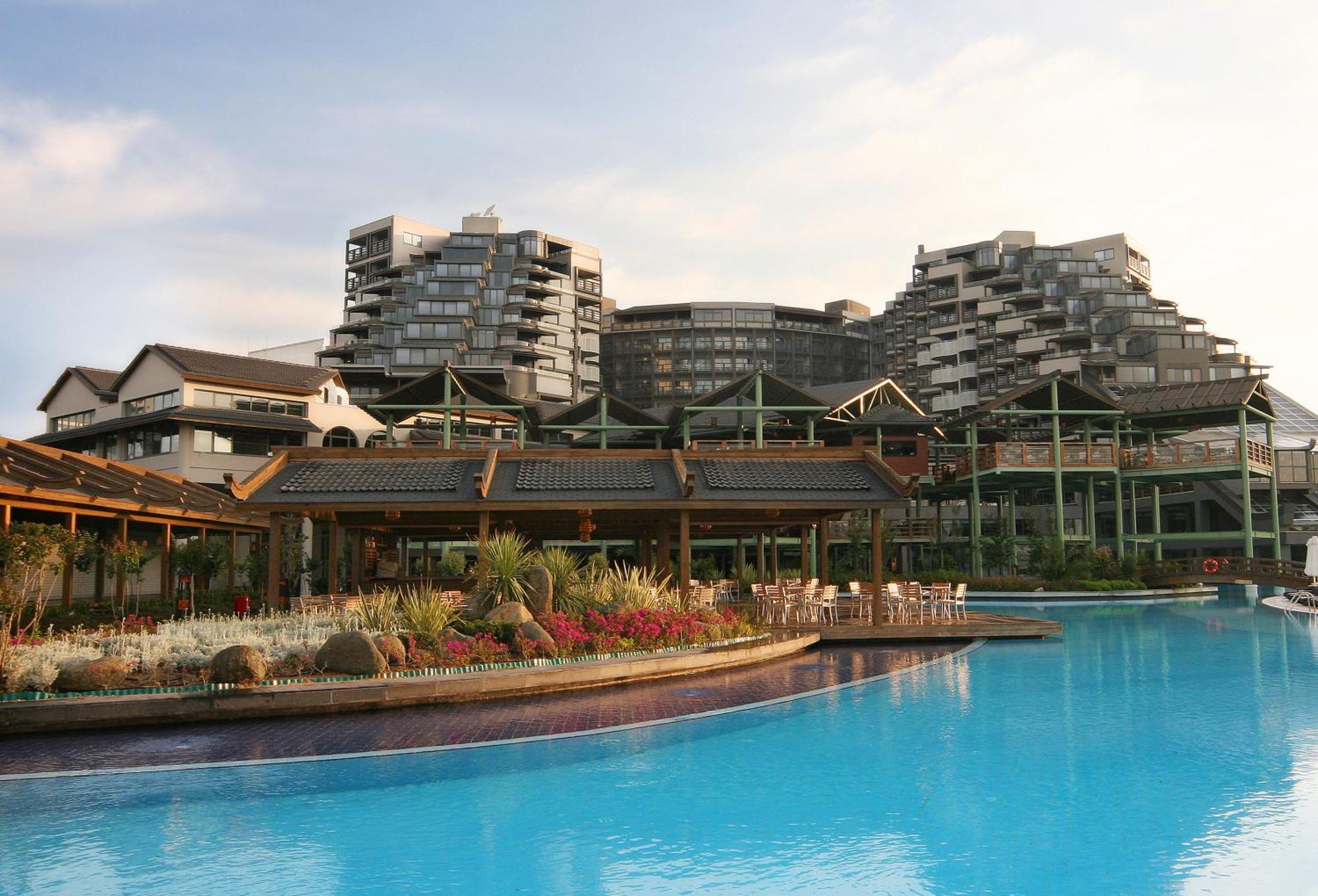 Resort Limak Lara Deluxe &